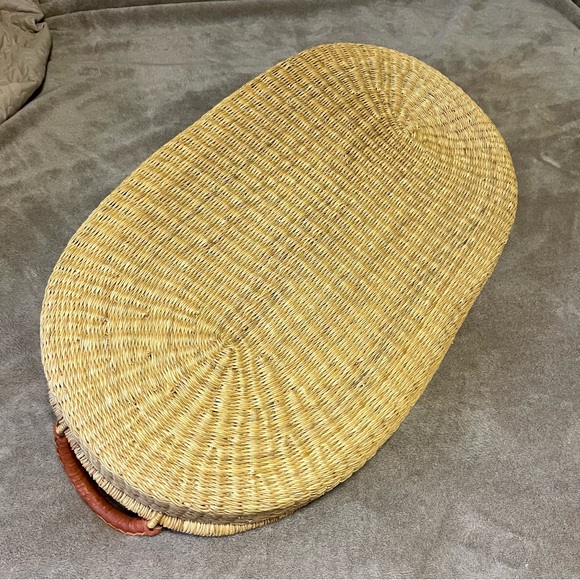 Design Dua Handwoven Changing Basket - Picture 2 of 6